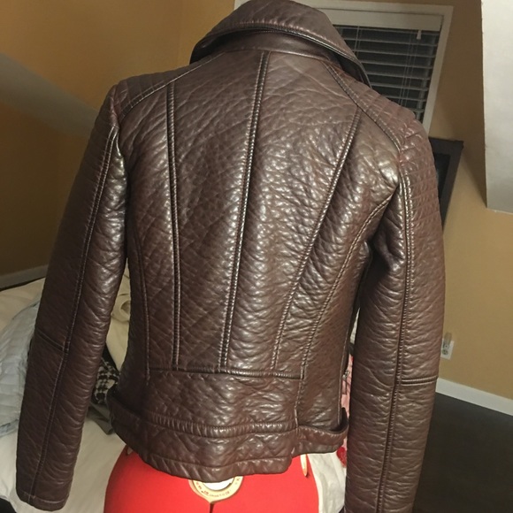 Leather jacket - Picture 2 of 8